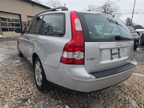 Used 2007 Volvo V50 2.4i image 11