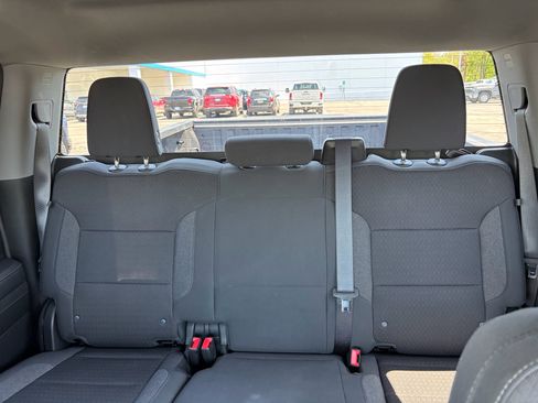 Used 2024 Chevrolet Silverado 1500 LT AWD/4WD image 6