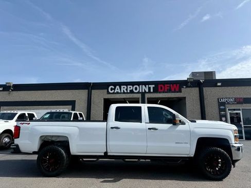 Used 2018 Chevrolet Silverado 2500 W/T w/ WT Convenience Package AWD/4WD image 8
