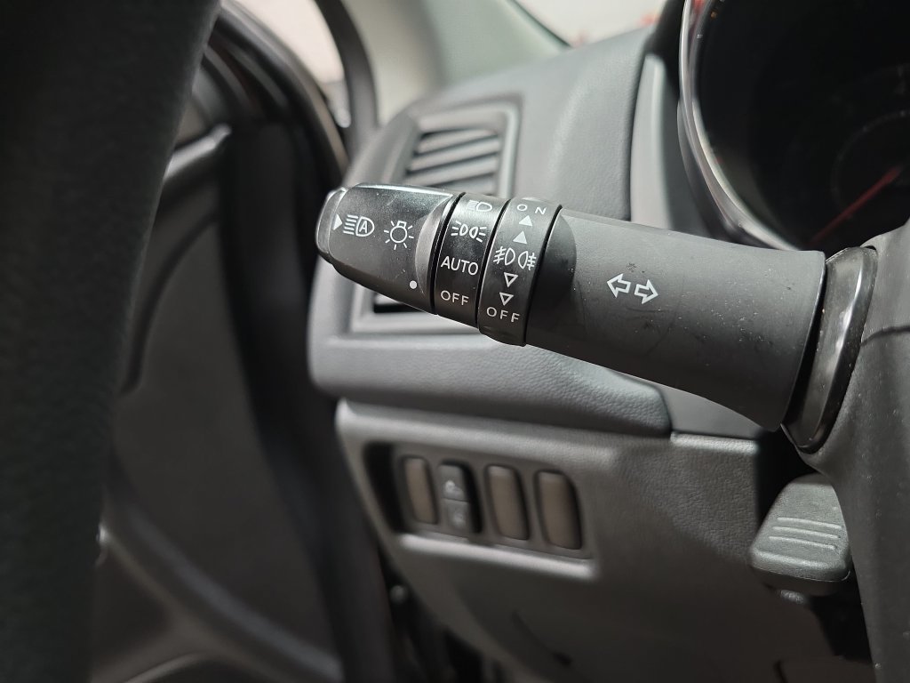 Used 2025 Mitsubishi Outlander Sport ES AWD/4WD image 25