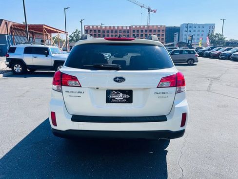 Used 2014 Subaru Outback 2.5i Limited AWD/4WD image 6