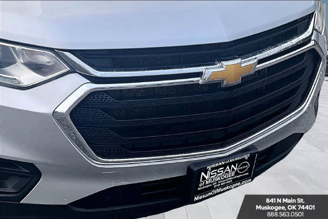 Used 2021 Chevrolet Traverse LS FWD image 34