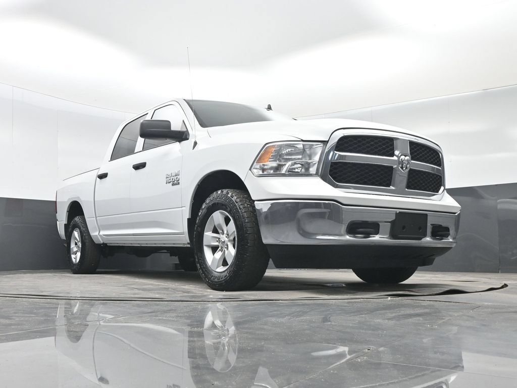 Used 2022 RAM 1500 Classic SLT w/ Electronics Group AWD/4WD image 33
