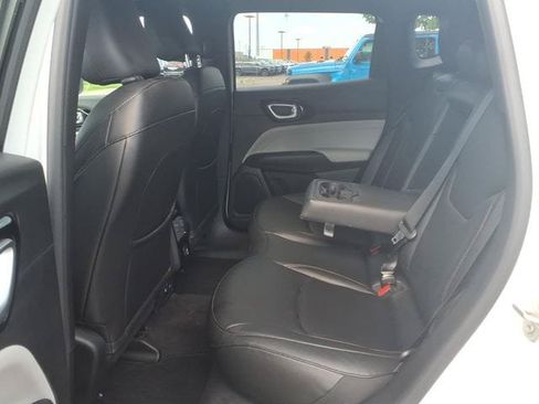 Used 2024 Jeep Compass Limited AWD/4WD image 13
