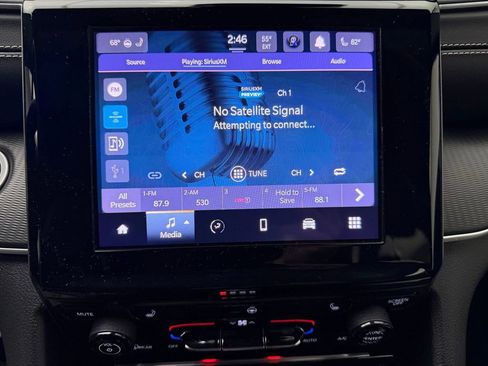 Used 2025 Jeep Grand Cherokee L Altitude image 27