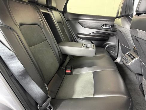 Used 2024 Nissan Ariya FWD image 28
