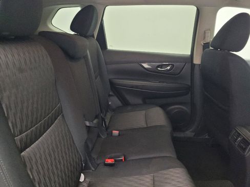 Used 2018 Nissan Rogue SV AWD/4WD image 19