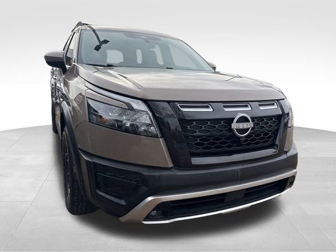 Used 2024 Nissan Pathfinder Rock Creek image 5
