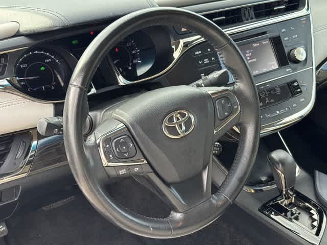 Used 2013 Toyota Avalon XLE Touring FWD image 21