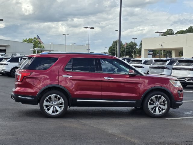 Used 2019 Ford Explorer Limited w/ Class III Trailer Tow Package AWD/4WD image 2
