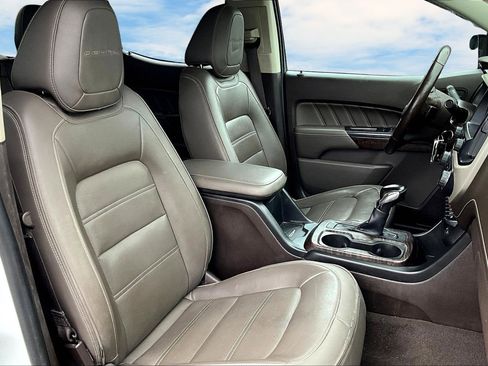 Used 2022 GMC Canyon Denali image 21