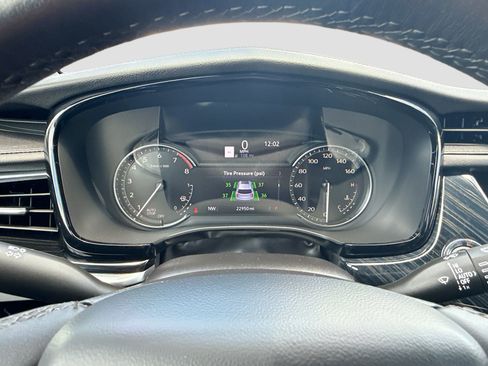 Used 2024 Cadillac XT6 Premium Luxury FWD image 42