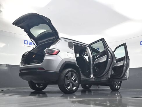 Used 2022 Jeep Compass Latitude AWD/4WD image 58