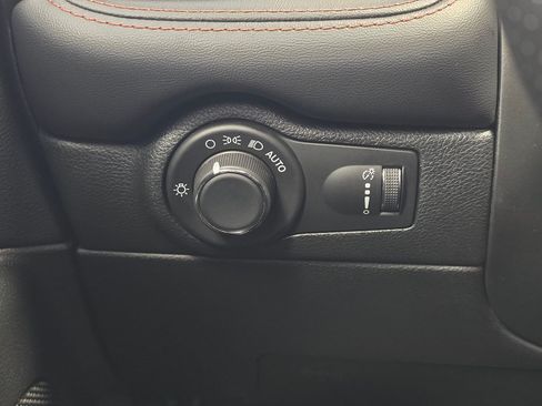 Used 2025 Dodge Durango GT AWD/4WD image 24