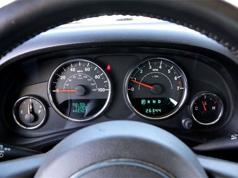 Used 2013 Jeep Wrangler Unlimited Sport w/ Connectivity Group image 15