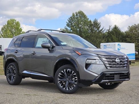 New 2026 Nissan Rogue Platinum w/ Platinum Premium Package image 2