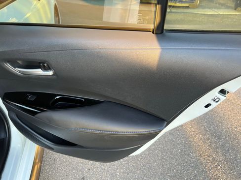 Used 2020 Toyota Corolla XSE image 26