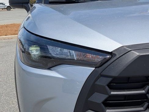 New 2026 Toyota Corolla Cross L image 9