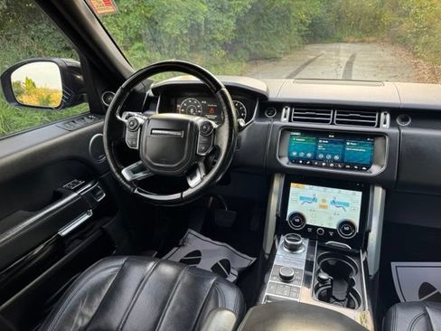 Used 2017 Land Rover Range Rover HSE AWD/4WD image 28