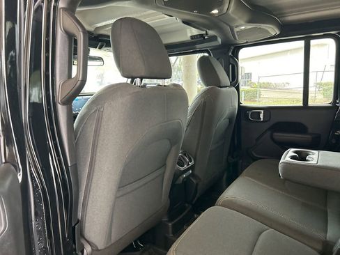 Used 2025 Jeep Wrangler Willys 4xe image 39