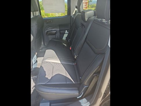 New 2025 Ford Maverick Lobo image 44