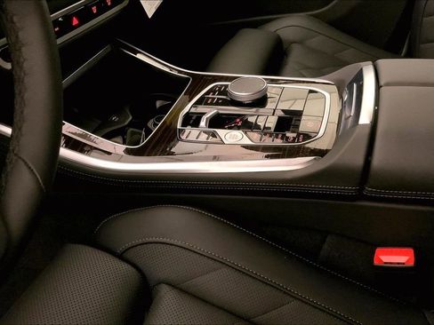 New 2026 BMW X5 xDrive40i w/ Premium Package image 6