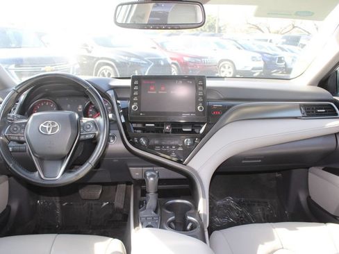 Used 2023 Toyota Camry XSE FWD image 11