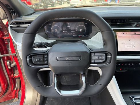 New 2026 Jeep Cherokee Laredo AWD/4WD image 24