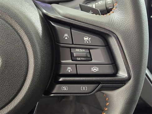 Certified 2025 Subaru Crosstrek 2.5i Limited w/ Crosstrek Mirror Package image 29