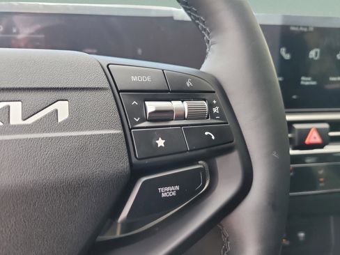 New 2026 Kia Sportage LX AWD/4WD image 13