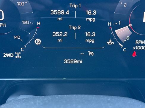 Used 2026 GMC Yukon Denali AWD/4WD image 41