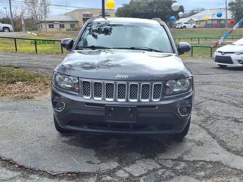 Used 2017 Jeep Compass High Altitude image 2