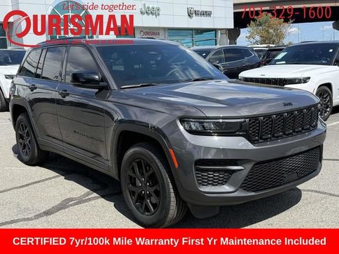 Certified 2025 Jeep Grand Cherokee Altitude AWD/4WD image 1