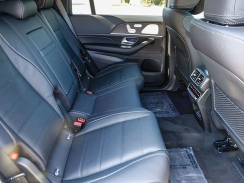 New 2026 Mercedes-Benz GLS 580 4MATIC image 18