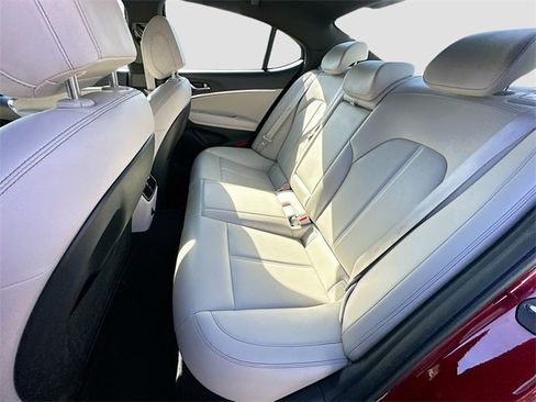 Used 2023 Genesis G70 2.0T image 24