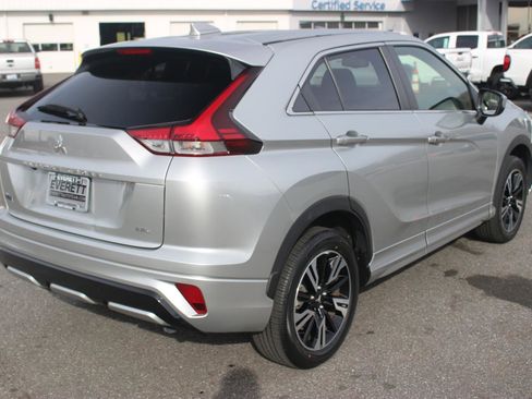 Used 2023 Mitsubishi Eclipse Cross SE image 7
