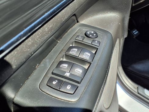 Used 2020 Jeep Grand Cherokee Limited RWD image 21