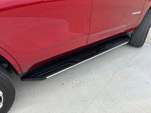 Used 2025 Chevrolet Tahoe High Country RWD image 8