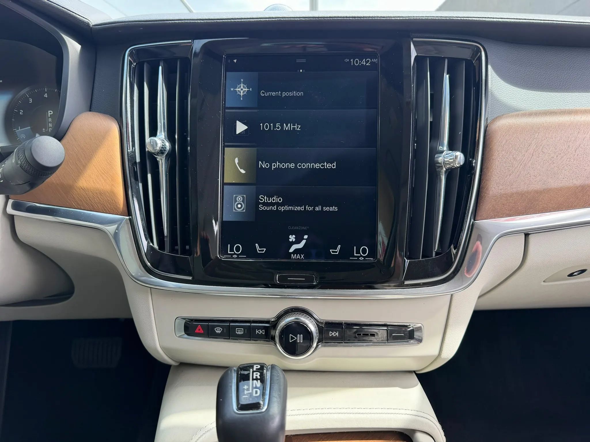 Used 2017 Volvo S90 T5 Inscription w/ Vision Package FWD image 13