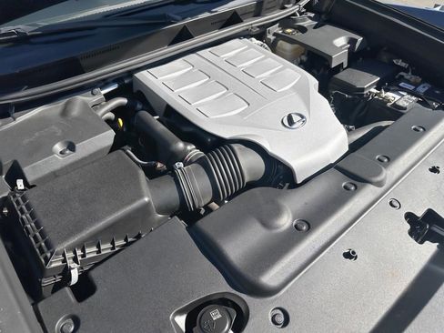 Used 2018 Lexus GX 460 image 31