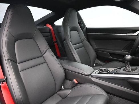 Used 2024 Porsche 911 Carrera S image 27