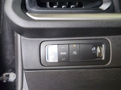 Used 2026 Chevrolet Traverse LT FWD image 22