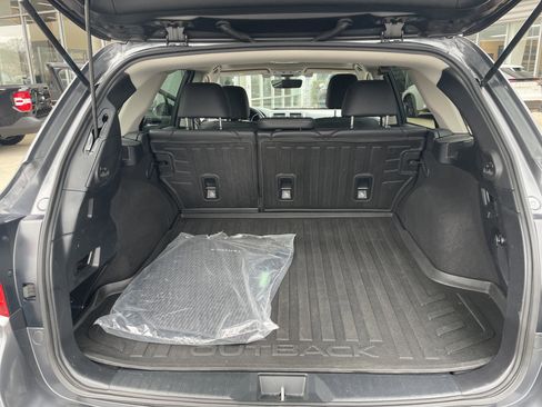 Used 2019 Subaru Outback 2.5i Limited image 16