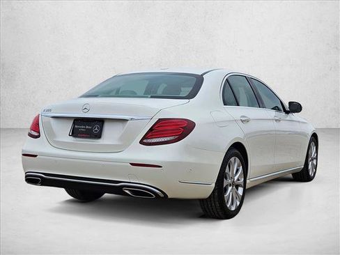 Used 2019 Mercedes-Benz E 300 image 5