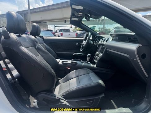 Used 2022 Ford Mustang GT Premium RWD image 19