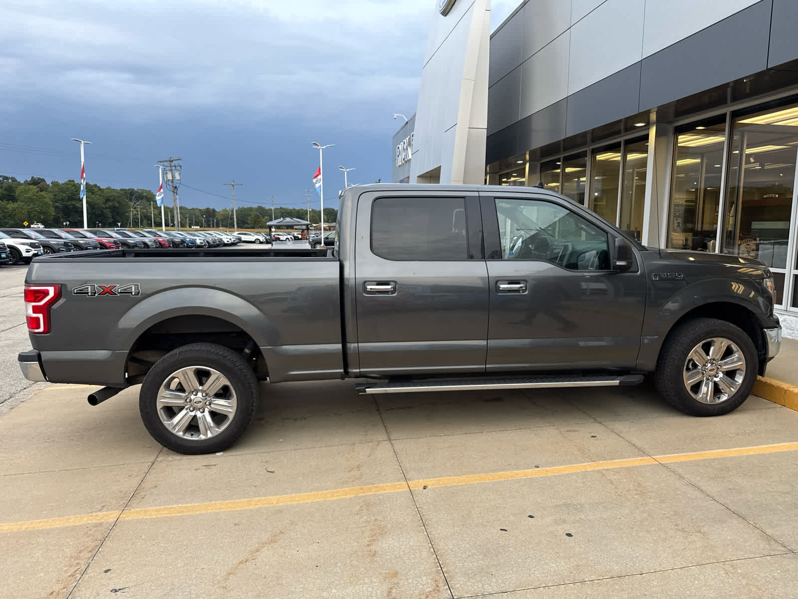 Used 2019 Ford F150 XLT w/ Equipment Group 302A Luxury AWD/4WD image 5