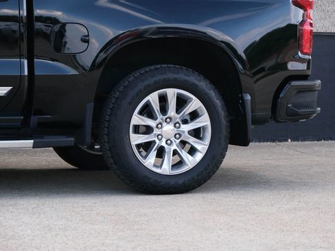 Used 2023 Chevrolet Silverado 1500 High Country image 10