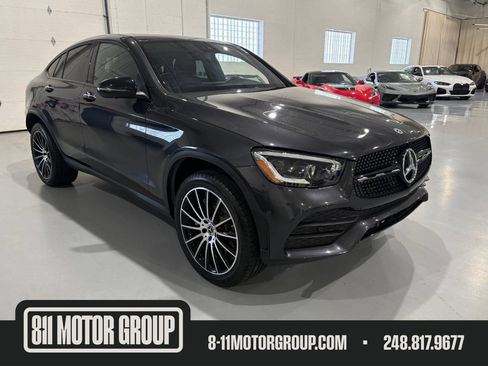 Used 2022 Mercedes-Benz GLC 300 4MATIC image 1