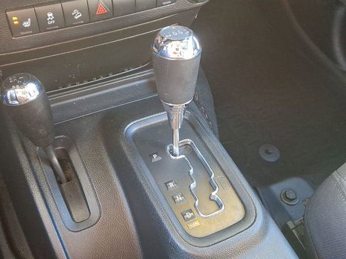 Used 2017 Jeep Wrangler Unlimited Sport w/ Quick Order Package 24S image 15