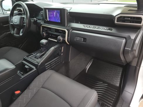 Used 2025 Toyota Tacoma SR RWD image 14